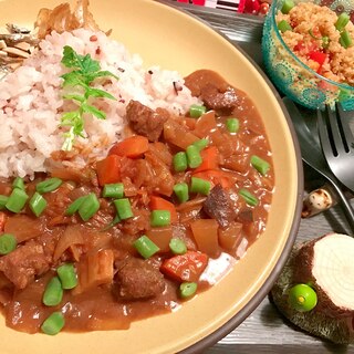 皮&芯が旨味！根菜ごろごろ八丁味噌どて煮風カレー